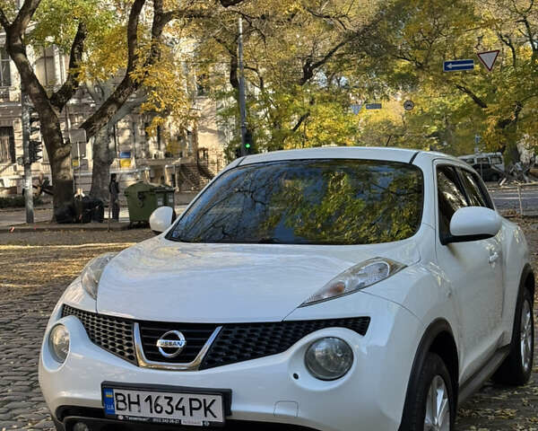 Белый Ниссан Жук, объемом двигателя 1.62 л и пробегом 126 тыс. км за 10999 $, фото 3 на Automoto.ua