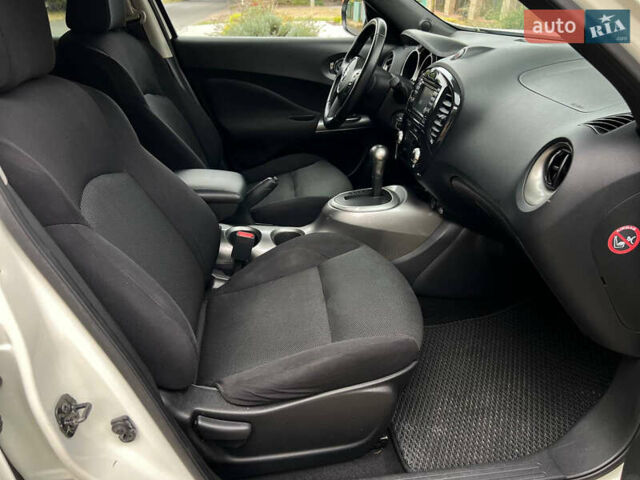 Белый Ниссан Жук, объемом двигателя 1.6 л и пробегом 88 тыс. км за 8900 $, фото 11 на Automoto.ua