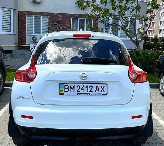 Білий Ніссан Жук, об'ємом двигуна 1.6 л та пробігом 158 тис. км за 9800 $, фото 4 на Automoto.ua