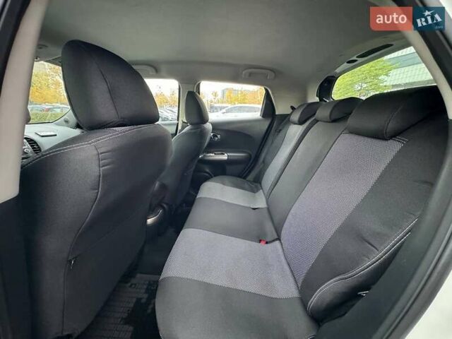 Белый Ниссан Жук, объемом двигателя 1.6 л и пробегом 175 тыс. км за 12490 $, фото 9 на Automoto.ua