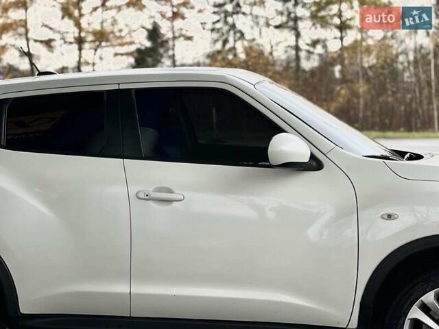 Белый Ниссан Жук, объемом двигателя 1.6 л и пробегом 255 тыс. км за 8999 $, фото 20 на Automoto.ua