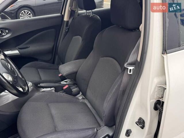 Белый Ниссан Жук, объемом двигателя 1.6 л и пробегом 169 тыс. км за 9500 $, фото 2 на Automoto.ua