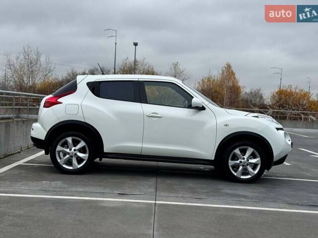 Белый Ниссан Жук, объемом двигателя 1.6 л и пробегом 115 тыс. км за 9900 $, фото 4 на Automoto.ua