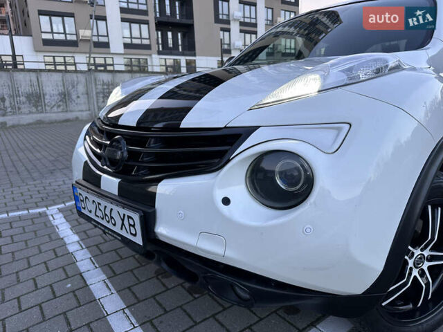 Білий Ніссан Жук, об'ємом двигуна 1.62 л та пробігом 226 тис. км за 10800 $, фото 31 на Automoto.ua