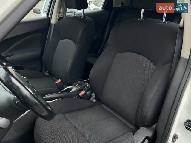 Белый Ниссан Жук, объемом двигателя 1.6 л и пробегом 85 тыс. км за 9800 $, фото 15 на Automoto.ua