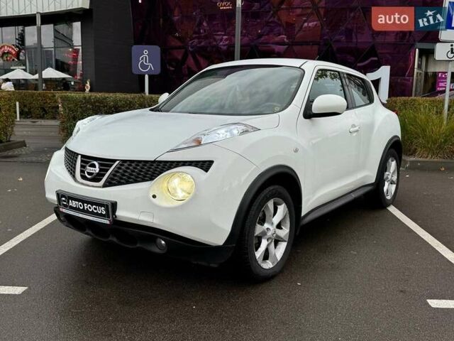 Белый Ниссан Жук, объемом двигателя 1.6 л и пробегом 175 тыс. км за 12490 $, фото 3 на Automoto.ua