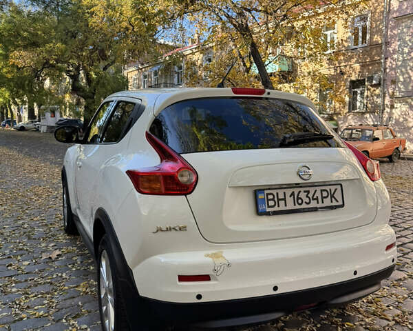 Белый Ниссан Жук, объемом двигателя 1.62 л и пробегом 126 тыс. км за 10999 $, фото 9 на Automoto.ua