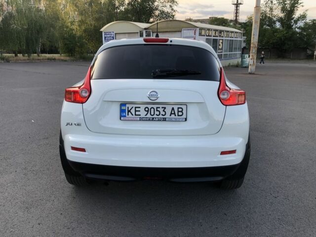 Белый Ниссан Жук, объемом двигателя 1.6 л и пробегом 112 тыс. км за 10000 $, фото 6 на Automoto.ua