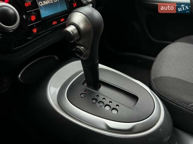 Белый Ниссан Жук, объемом двигателя 1.6 л и пробегом 175 тыс. км за 12490 $, фото 23 на Automoto.ua