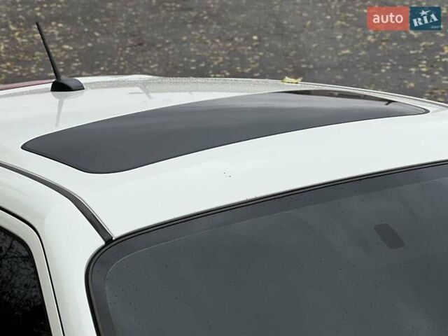 Белый Ниссан Жук, объемом двигателя 1.6 л и пробегом 255 тыс. км за 8999 $, фото 22 на Automoto.ua