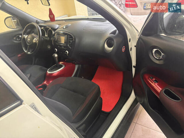 Ниссан Жук 2012 в Хмельницком на Automoto.ua Белый Ниссан Жук, объемом двигателя 1.6 л и пробегом 150 тыс. км за 7800 $, фото 9 на Automoto.ua