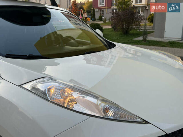 Ниссан Жук 2012 в Черновцах на Automoto.ua Белый Ниссан Жук, объемом двигателя 1.6 л и пробегом 137 тыс. км за 9200 $, фото 20 на Automoto.ua