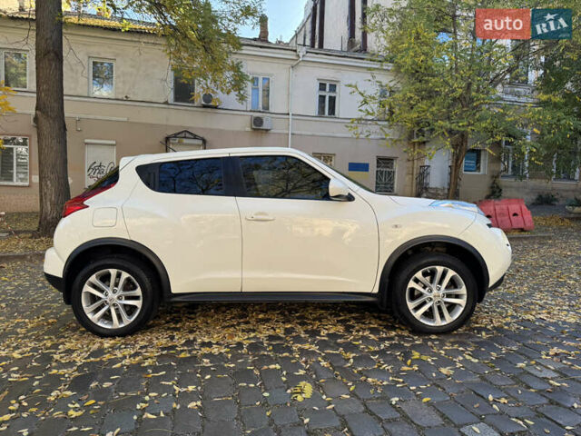 Белый Ниссан Жук, объемом двигателя 1.62 л и пробегом 126 тыс. км за 10999 $, фото 6 на Automoto.ua