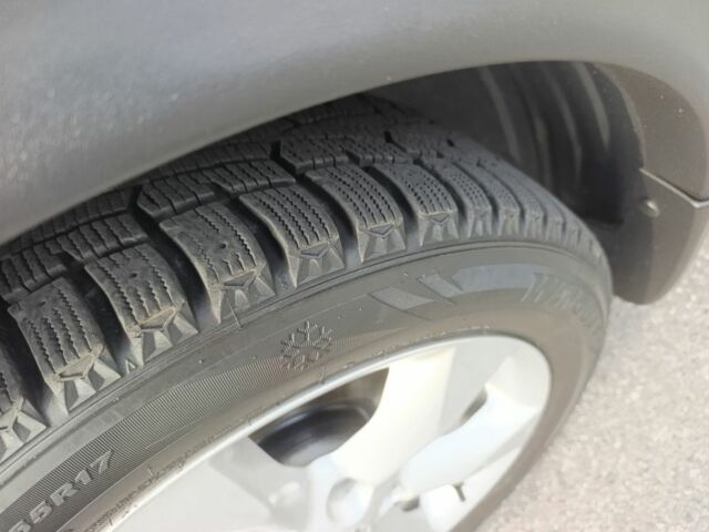 Белый Ниссан Жук, объемом двигателя 0 л и пробегом 115 тыс. км за 9700 $, фото 5 на Automoto.ua