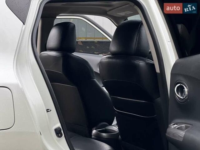 Белый Ниссан Жук, объемом двигателя 1.6 л и пробегом 255 тыс. км за 8999 $, фото 48 на Automoto.ua