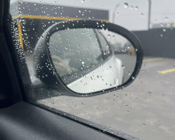 Белый Ниссан Жук, объемом двигателя 1.6 л и пробегом 93 тыс. км за 10399 $, фото 21 на Automoto.ua