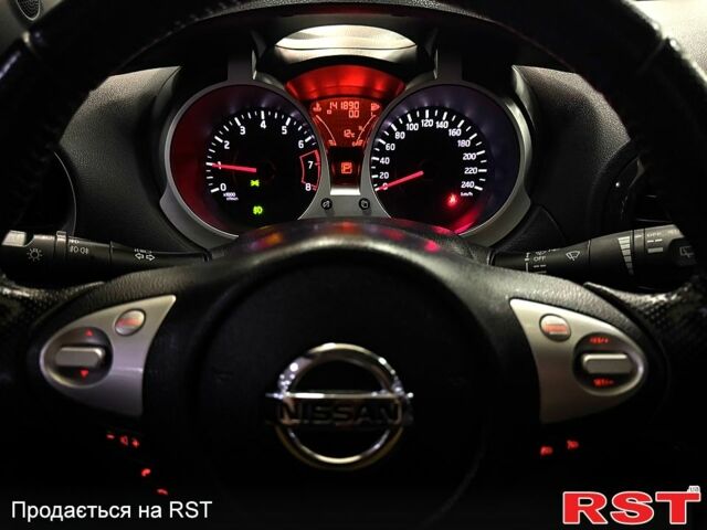 Белый Ниссан Жук, объемом двигателя 1.6 л и пробегом 141 тыс. км за 10900 $, фото 13 на Automoto.ua