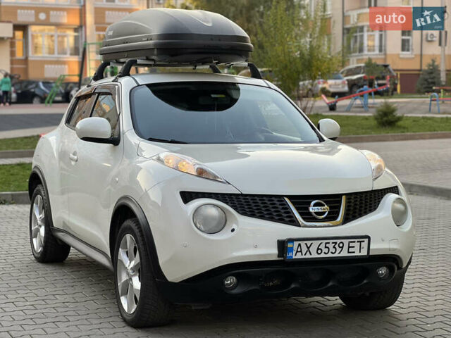 Ниссан Жук 2012 в Черновцах на Automoto.ua Белый Ниссан Жук, объемом двигателя 1.6 л и пробегом 137 тыс. км за 9200 $, фото 13 на Automoto.ua