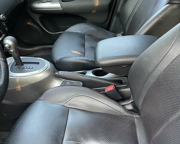 Белый Ниссан Жук, объемом двигателя 1.6 л и пробегом 157 тыс. км за 11700 $, фото 11 на Automoto.ua