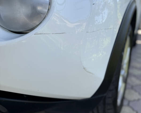 Белый Ниссан Жук, объемом двигателя 1.6 л и пробегом 151 тыс. км за 9800 $, фото 15 на Automoto.ua