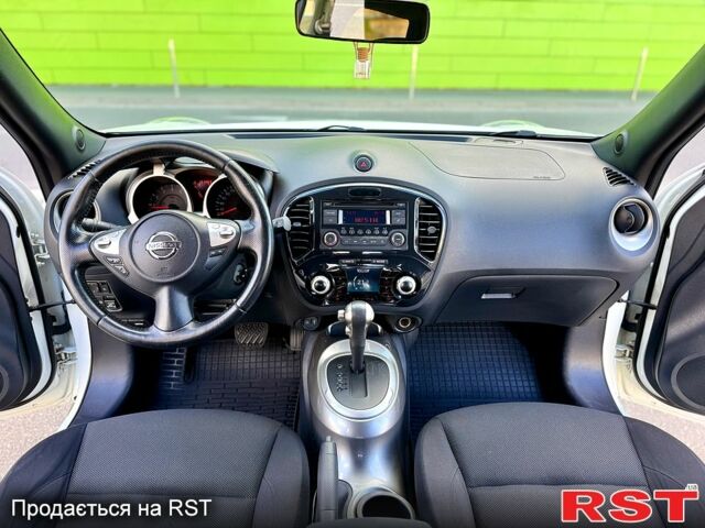 Белый Ниссан Жук, объемом двигателя 1.6 л и пробегом 120 тыс. км за 10900 $, фото 7 на Automoto.ua