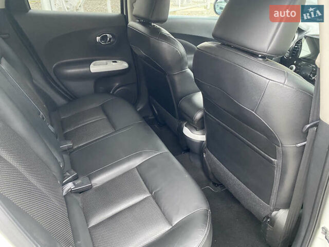 Белый Ниссан Жук, объемом двигателя 1.6 л и пробегом 138 тыс. км за 10500 $, фото 16 на Automoto.ua