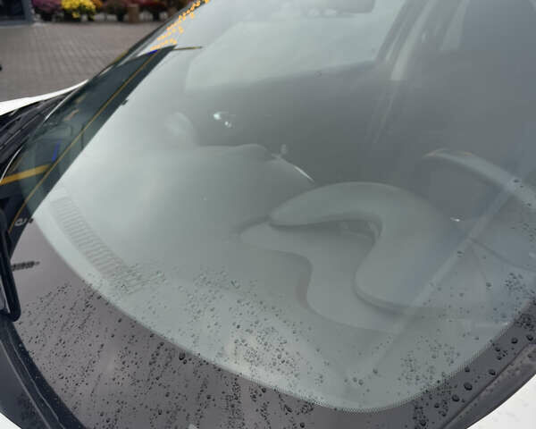 Белый Ниссан Жук, объемом двигателя 1.6 л и пробегом 93 тыс. км за 10399 $, фото 25 на Automoto.ua