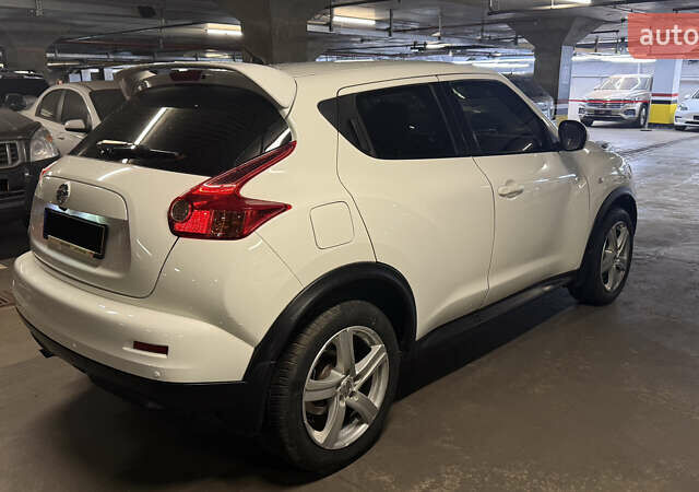 Білий Ніссан Жук, об'ємом двигуна 1.6 л та пробігом 140 тис. км за 8500 $, фото 4 на Automoto.ua