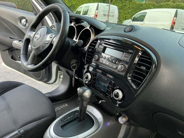 Белый Ниссан Жук, объемом двигателя 1.6 л и пробегом 150 тыс. км за 12237 $, фото 6 на Automoto.ua