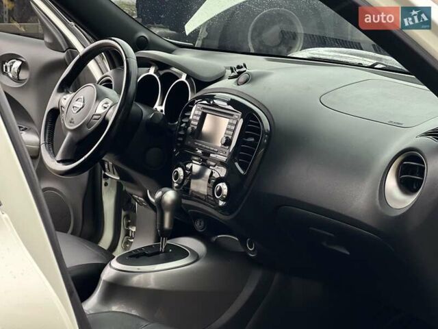 Белый Ниссан Жук, объемом двигателя 1.6 л и пробегом 255 тыс. км за 8999 $, фото 35 на Automoto.ua