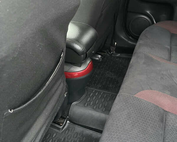 Белый Ниссан Жук, объемом двигателя 1.6 л и пробегом 93 тыс. км за 10399 $, фото 30 на Automoto.ua