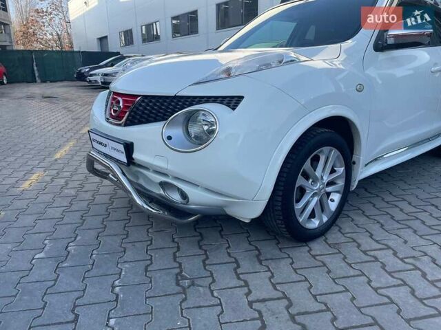 Белый Ниссан Жук, объемом двигателя 1.6 л и пробегом 123 тыс. км за 12250 $, фото 1 на Automoto.ua