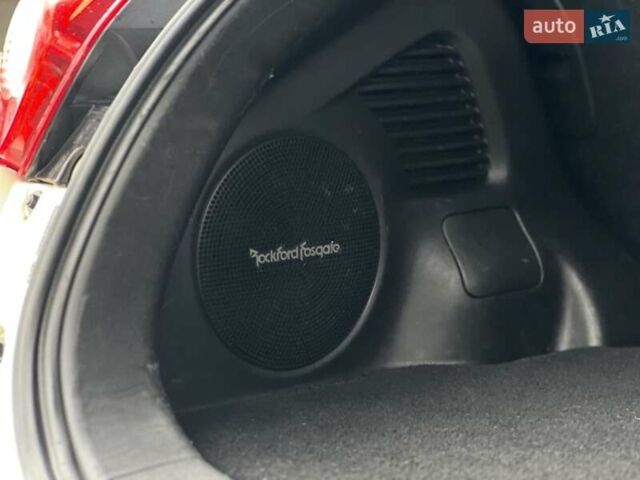 Белый Ниссан Жук, объемом двигателя 1.6 л и пробегом 255 тыс. км за 8999 $, фото 34 на Automoto.ua