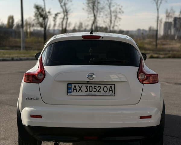 Белый Ниссан Жук, объемом двигателя 1.6 л и пробегом 83 тыс. км за 10300 $, фото 22 на Automoto.ua