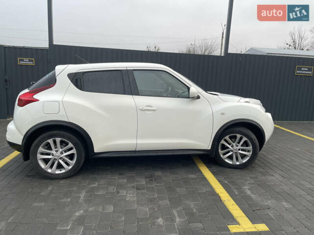 Белый Ниссан Жук, объемом двигателя 1.6 л и пробегом 93 тыс. км за 10399 $, фото 31 на Automoto.ua