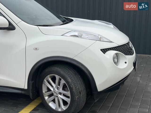 Белый Ниссан Жук, объемом двигателя 1.6 л и пробегом 93 тыс. км за 10399 $, фото 12 на Automoto.ua