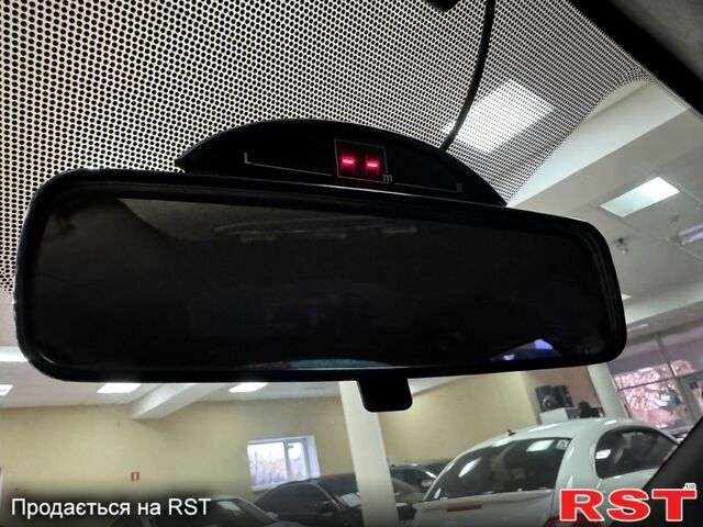 Белый Ниссан Жук, объемом двигателя 1.6 л и пробегом 141 тыс. км за 10900 $, фото 12 на Automoto.ua