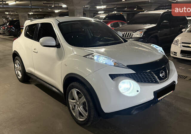 Білий Ніссан Жук, об'ємом двигуна 1.6 л та пробігом 140 тис. км за 8500 $, фото 3 на Automoto.ua