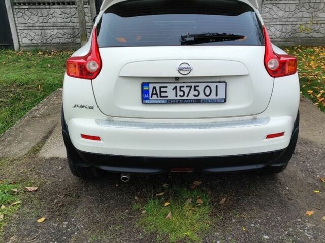 Белый Ниссан Жук, объемом двигателя 1.6 л и пробегом 150 тыс. км за 8200 $, фото 2 на Automoto.ua