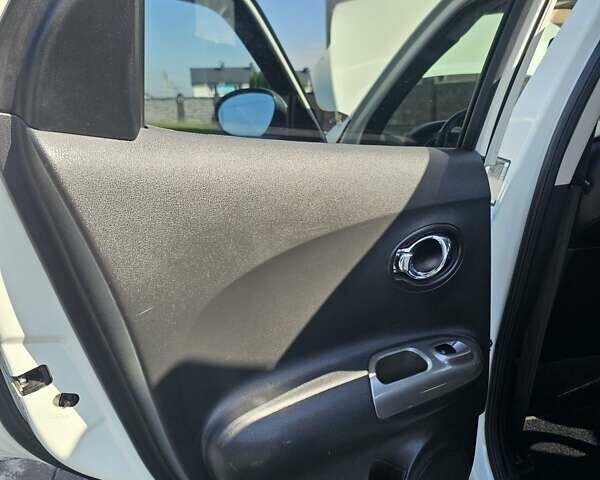 Білий Ніссан Жук, об'ємом двигуна 1.6 л та пробігом 192 тис. км за 8950 $, фото 14 на Automoto.ua