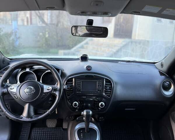 Белый Ниссан Жук, объемом двигателя 1.6 л и пробегом 157 тыс. км за 9000 $, фото 7 на Automoto.ua