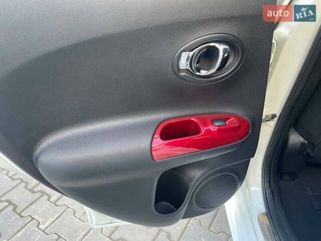 Белый Ниссан Жук, объемом двигателя 1.6 л и пробегом 123 тыс. км за 12250 $, фото 20 на Automoto.ua