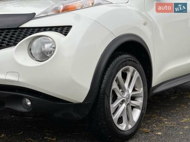Белый Ниссан Жук, объемом двигателя 1.6 л и пробегом 255 тыс. км за 8999 $, фото 4 на Automoto.ua
