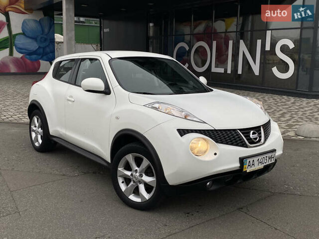 Белый Ниссан Жук, объемом двигателя 1.6 л и пробегом 85 тыс. км за 9800 $, фото 4 на Automoto.ua