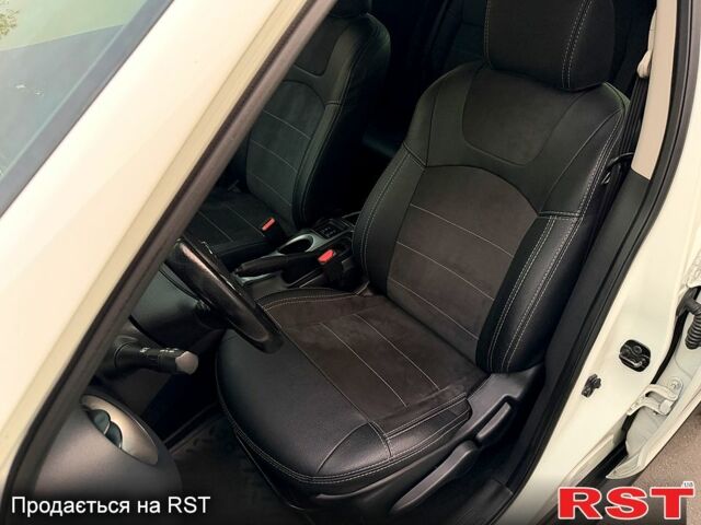 Ниссан Жук 2012 в Днепре (Днепропетровске) на Automoto.ua Белый Ниссан Жук, объемом двигателя 1.6 л и пробегом 94 тыс. км за 10500 $, фото 11 на Automoto.ua