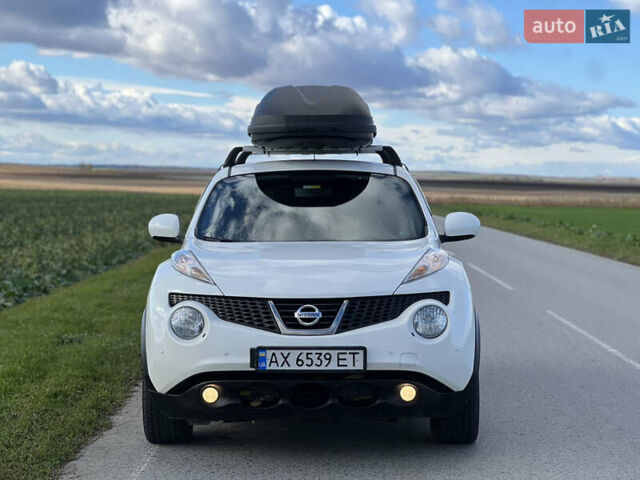 Ниссан Жук 2012 в Черновцах на Automoto.ua Белый Ниссан Жук, объемом двигателя 1.6 л и пробегом 137 тыс. км за 9200 $, фото 3 на Automoto.ua