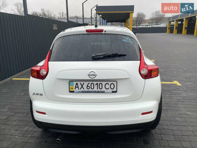 Белый Ниссан Жук, объемом двигателя 1.6 л и пробегом 93 тыс. км за 10399 $, фото 7 на Automoto.ua