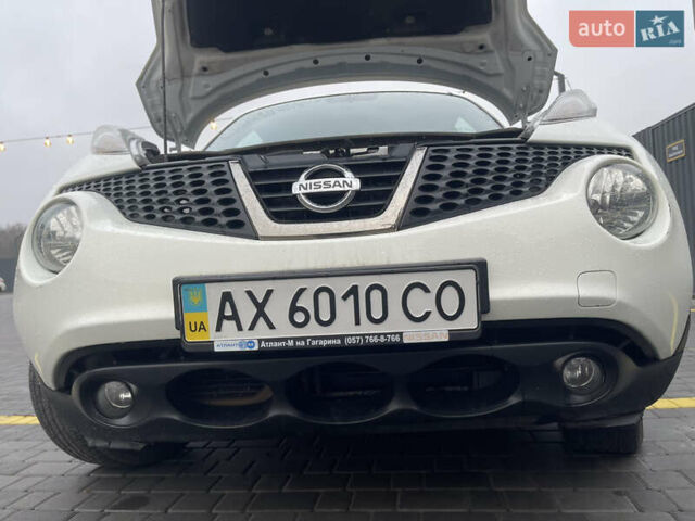 Белый Ниссан Жук, объемом двигателя 1.6 л и пробегом 93 тыс. км за 10399 $, фото 16 на Automoto.ua