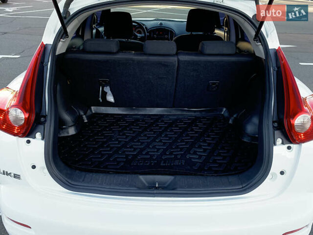 Белый Ниссан Жук, объемом двигателя 1.6 л и пробегом 87 тыс. км за 11000 $, фото 8 на Automoto.ua