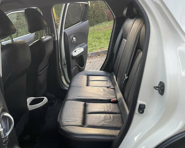 Білий Ніссан Жук, об'ємом двигуна 1.6 л та пробігом 155 тис. км за 10599 $, фото 24 на Automoto.ua